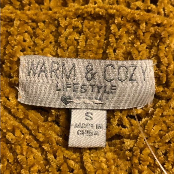 Warm and cozy sweater. - Picture 2 of 3